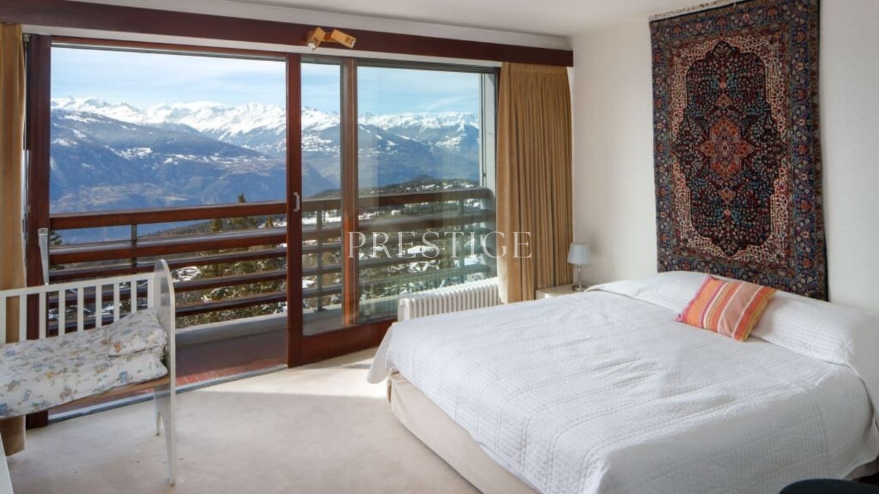 Duplex Ski in&out à la Tour de Super-Crans – Vue panoramique & services hôteliers — photo 10