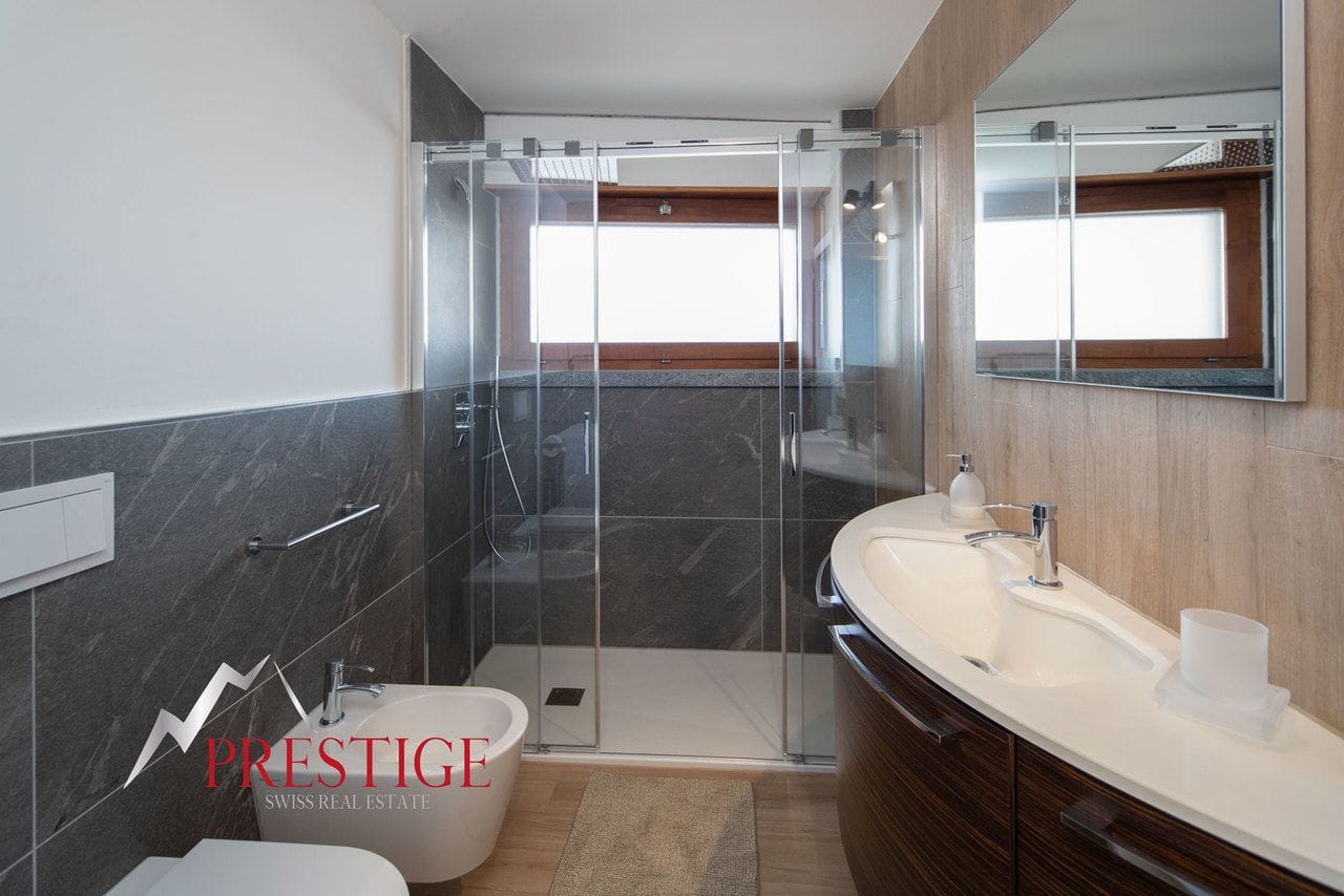Appartement  de 5 pces à louer à la semaine au centre de Crans-Montana — photo 9