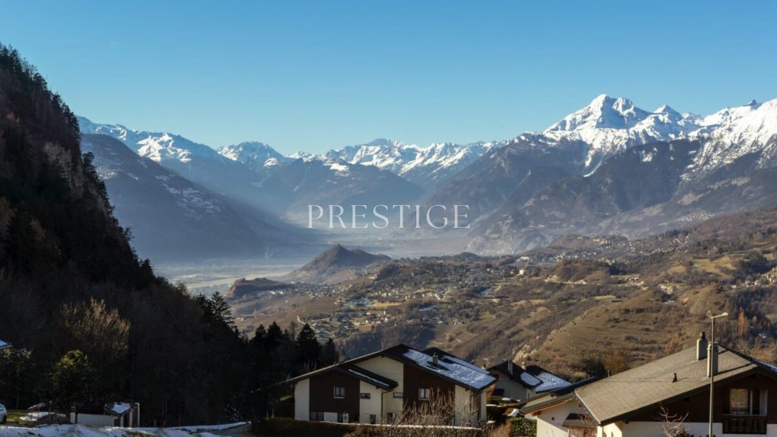 Chalet "Pra Derri 1"d'exception à Lens : Luxe, Modernité et Panorama Alpin